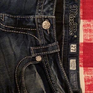 EUC Miss Me Signature Capri Jeans